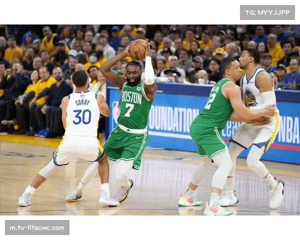 布朗火力全开轰下41分6篮板 仍难挽球队失利局面